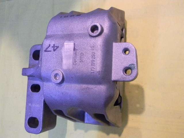 REYGOMA SOPORTE MOTOR GOLF IV 1.6 8V DERECHO  