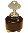 [2502.0120] X9 CORTACORRIENTE TABLERO C/LLAVE  