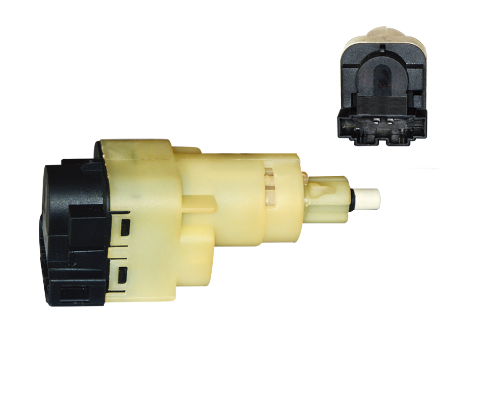 ALFA INTERRUPTOR DE EMBRAGUE 2 SALIDAS) COLOR CREMA Y NEGRO VW BORA