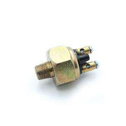 MB BULBO STOP HIDRAUL.UNIVERSAL *TORNILLO * CHEVROLET - FORD