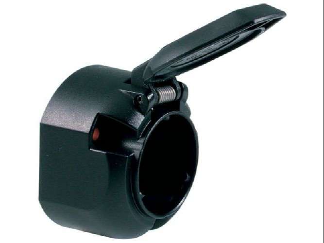 NOSSO ENCHUFE P/ACOPLADO 12V BASE HUECA TERMOPLASTICO  