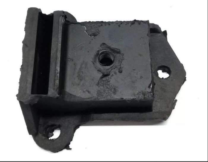 REYGOMA SOPORTE MOTOR CHEV P.UP 63/73 DELANTERO  